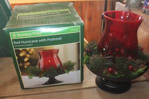 lot 4292 image: IOB Red Hurrican wPedestal