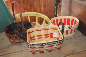 lot 4293 image: Christmas Baskets