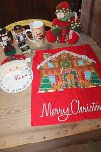 lot 4300 image: NWT Nutcrackers and More