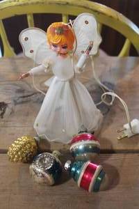 Vintage Shiny Brite Ornaments & Angle Tree Topper untested