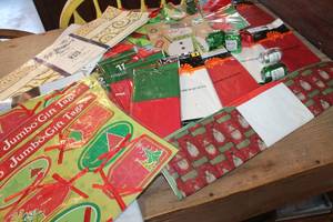 lot 4319 image: NIP Tissue Paper, Gift Tags and More