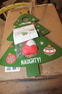 lot 4356 image: 5 NIP Bean Bag Toss Game