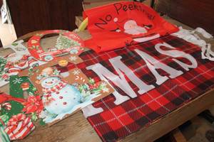lot 4364 image: Lg. Merry Christmas Banner, Home Letters & More