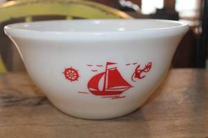 Vintage McKee McKee Sailboat Bowl couple chips
