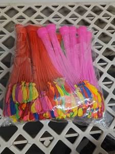 lot 650 image: 1000 Pieces Quick Fill Water Balloons - Retail $0