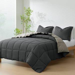 lot 3649 image: HIG Gray Queen Size Comforter Duvet Insert Blanket