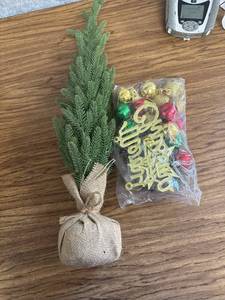 lot 3823 image: Tabletop Christmas Tree with Ornaments