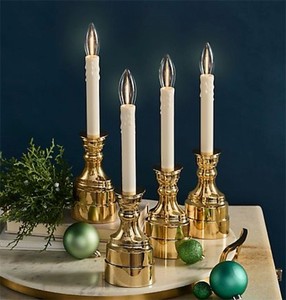 lot 3874 image: Bethlehem Lights 4 Premium Cordless Window Candles