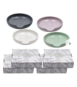 lot 3875 image: Temp-tations Seasonal Set of 4 Spoon Rests w Gift Boxes