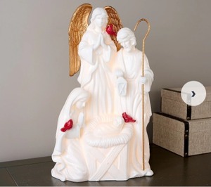 lot 3879 image: Jane x Home Reflections 17 Lit Ceramic Cardinal Nativity