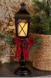 lot 3899 image: 22 Illuminated Lantern with Embellishment by Valerie