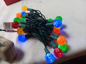 lot 33964 image: Set of LED multi-color Christmas lights with 25 light bulbs