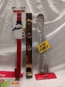 lot 34198 image: 3 Door Hangers