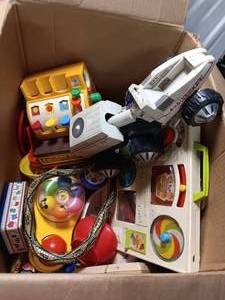 lot 34222 image: Box of Misc Vintage Kid Toys.