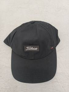 lot 21606 image: Titleist Black Golf Cap