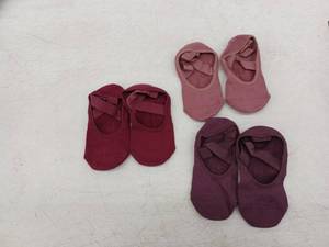 lot 21615 image: Zaiic Non-Slip Socks Bundle - Assorted Colors 3 Pack