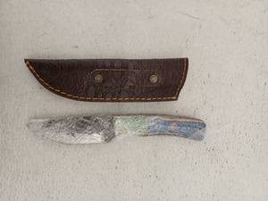 lot 21693 image: MHSCutlery Fixed Blade Knife with Leather Sheath, 8.25 Inch