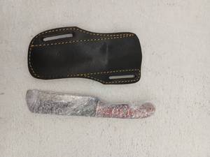 lot 21702 image: MHSCutlery Damascus Steel Knife With Sheath, 8.25 Inch