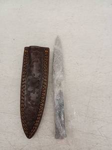 lot 21711 image: MHSCutlery Damascus Steel Blade Knife w Leather Sheath, 7.25 Inch