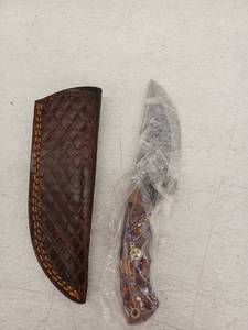 lot 21712 image: MHSCutlery Damascus Steel Hunting Knife w  Leather Sheath, 8 Inch