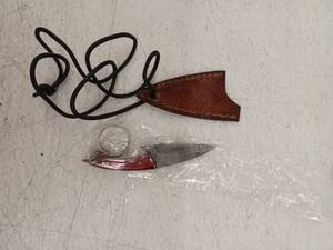lot 21715 image: MHSCutlery Damascus Steel Knife Keychain Leather Sheath, 4 Inch