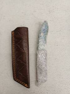 lot 21723 image: MHSCutlery Damascus Steel Knife with Leather Sheath, 8 inch