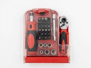 lot 63652 image: DuroMax 24-Piece Screwdriver Bit Socket Set