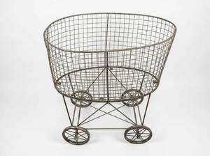 lot 63977 image: Wire Laundry Cart w Wheels