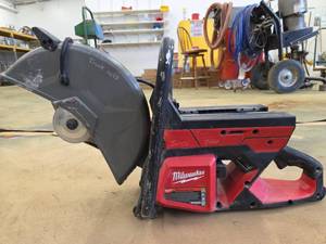 lot 1405 image: Milwaukee 14in Cut-Off Machine w MX Fuel - Tool Only  MXF314-0