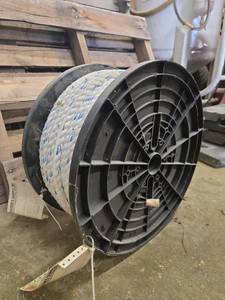 lot 19585 image: Synthetic Rope Spool w Black Spool System