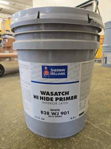 lot 19606 image: Sherwin Williams Wasatch Hi Hide Primer White 5-Gallon