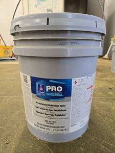 lot 19615 image: Sherwin-Williams Pro Industrial Water Based Epoxy Extra White 5-Gallon