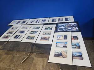 lot 21800 image: Framed Architectural Photography Collection