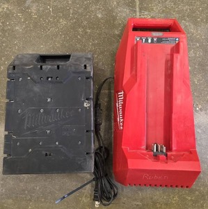 lot 1420 image: Milwaukee FUEL Battery Pack 6.0Ah with Dual Bay Charger  Model XC406 M18 MX
