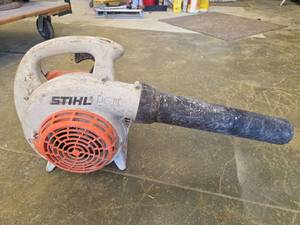 lot 1460 image: STIHL Handheld Leaf Blower  Model BG56C