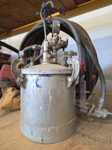 lot 1478 image: Binks Pressure Pot Spray System with Hose and Gauges