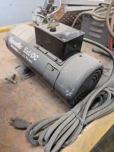 lot 1481 image: Speeflo ExL-DC Extended Life DC Power Convertor 506-211  Model P4D34FKT3