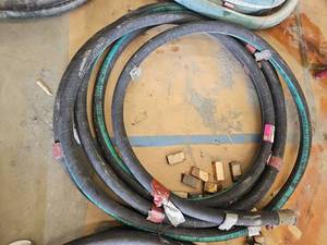 lot 15828 image: (4) Thunderer Industrial Hose 34 FHV 1WJ 150 PSI WP