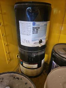 lot 15871 image: Sherwin-Williams Reducer No. 104 R7 K 104 5 Gallon
