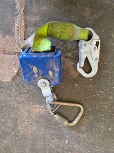 lot 15884 image: NVR Fall Protection Harness with Carabiner Lanyards Serial 314018Z
