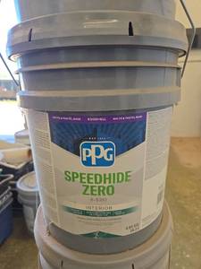 lot 21808 image: PPG Speedhide Zero 6-5310 Interior Eggshell Paint 4.84 Gallon
