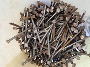 lot 15912 image: Assorted Nails