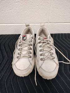 lot 25592 image: FILA White Leather Platform Sneakers Lace-Up - 7.5
