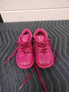 lot 25596 image: K-Swiss Pink Lace-Up Athletic Shoes - 9c