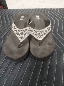 lot 25618 image: H2K Rhinestone Embellished Thong Sandals Black