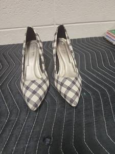 lot 25621 image: Comfortplus Plaid Pointed Toe Slip-On Flats Size 7 12W