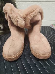 lot 25641 image: Beige Suede Fur-Trimmed Winter Boot w Textured Sole