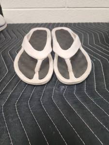 lot 25657 image: White Platform Slip-On Sneakers Size 9-10