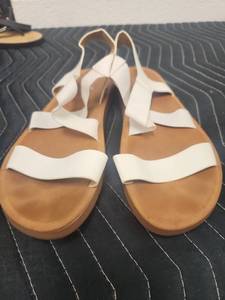 lot 25679 image: Forever Comfort White Strappy Sandals Tan Sole