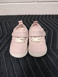 lot 25692 image: BMCityBM Infant Quilted Slip-On Sneakers Pink Size 4